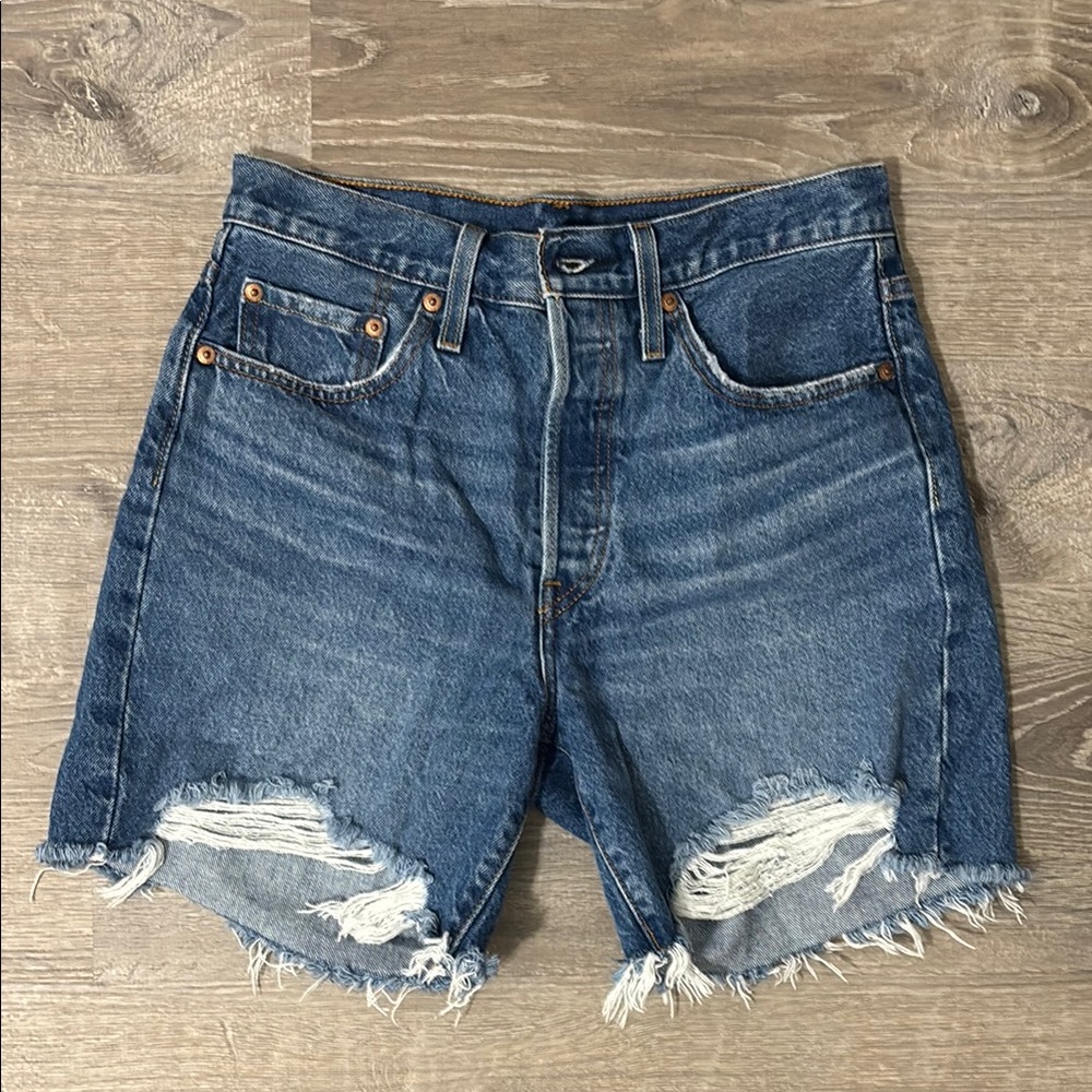 Levi’s denim shorts
